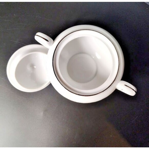 Vintage Diamond China Romance White Rose Sugar Bowl With Lid Roses Japan 1950s - Picture 2 of 3